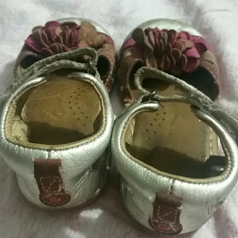 Stride Rite Medallion Collection Amora Sandals. - Picture 2 of 3